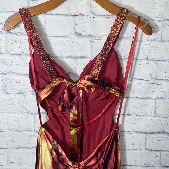 Faviana Couture -Lilies Floral Prom/Formal Open-back Beaded Bust Maxi Dress - Picture 6 of 14